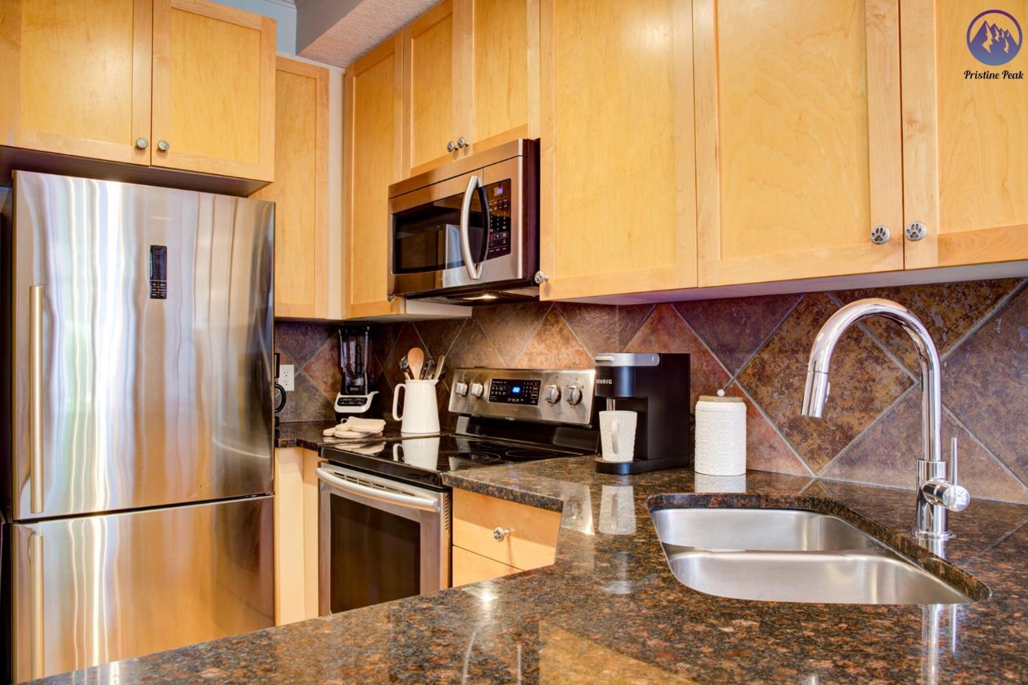 Grotto Canyon Chalet Canmore Ngoại thất bức ảnh
